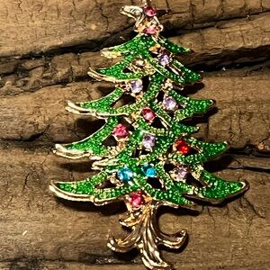 Festive Christmas Tree Brooch with Colorful Gems